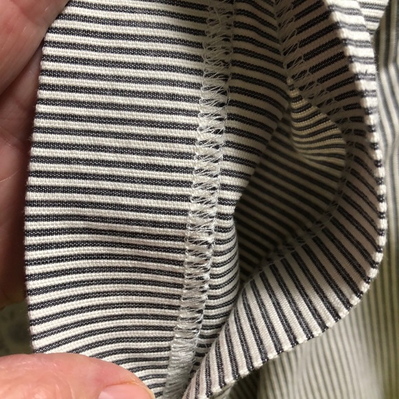Ann Taylor Ladies size 8 striped cotton capri’s - Picture 12 of 16